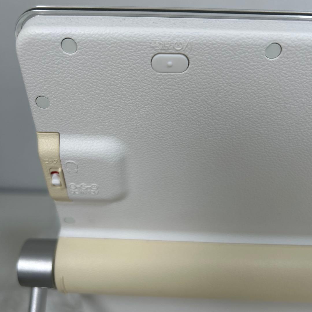 Panasonic UN-15T7Dホワイト ポータブルテレビ15型