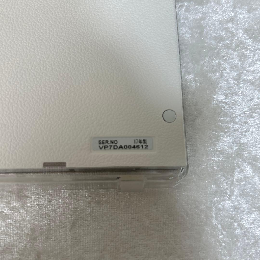 Panasonic UN-15T7Dホワイト ポータブルテレビ15型