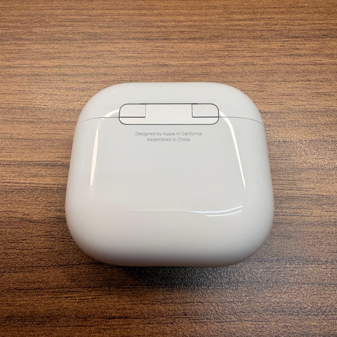 【美品】AirPods 4ノイキャン無し 本体【箱無し】