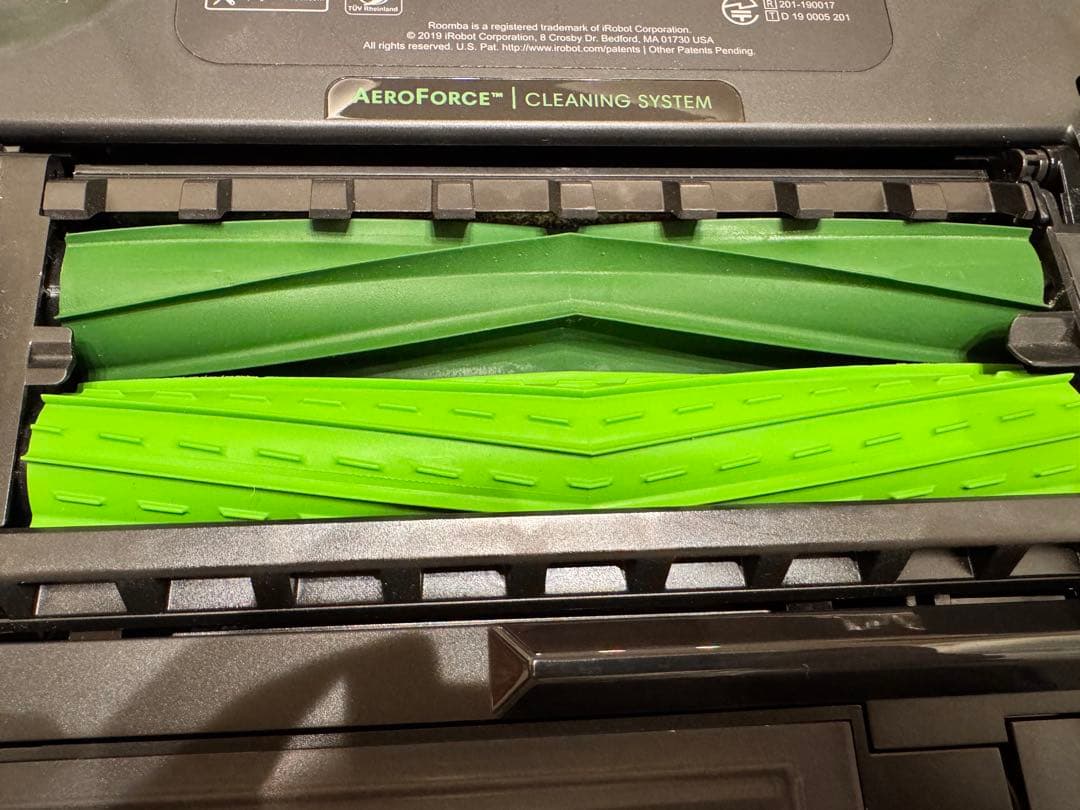 【ほぼ新品】iRobot Roomba ロボット掃除機ルンバ i7 i7150