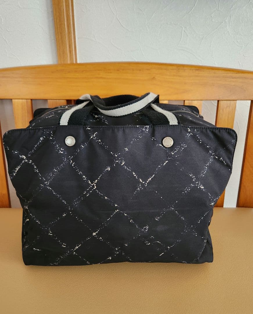 シャネル トラベルラインボストンバッグ ブラック ナイロン