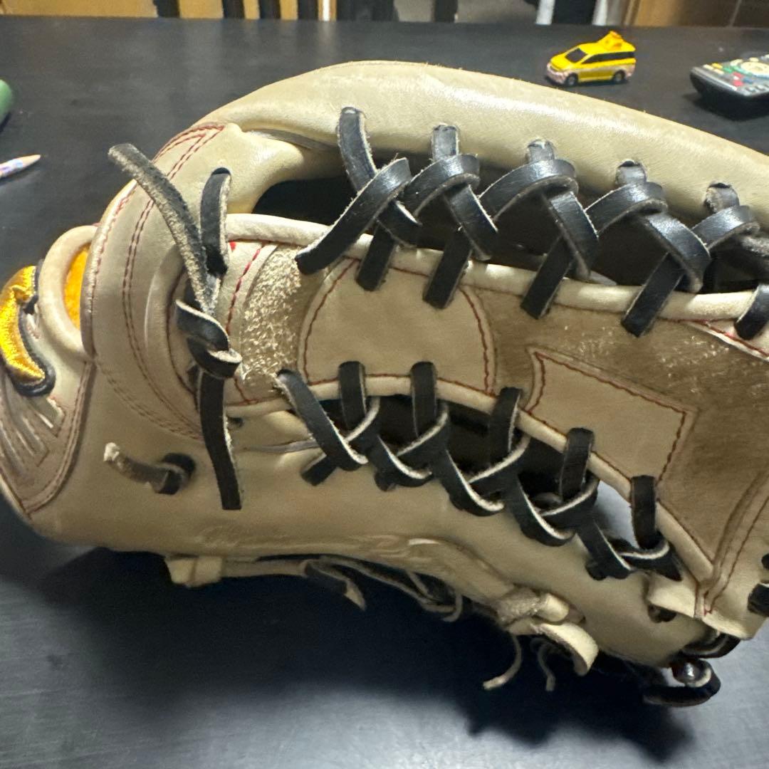 Mizuno Pro 軟式グローブ ベージュ