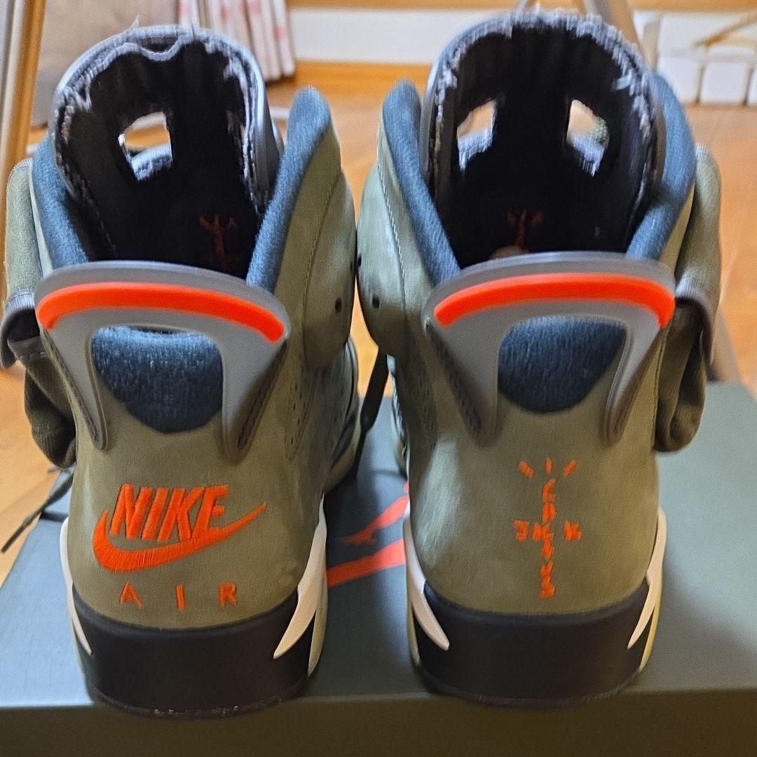 トラヴィススコット Air Jordan 6 オリーブ/ブラック/オレンジ