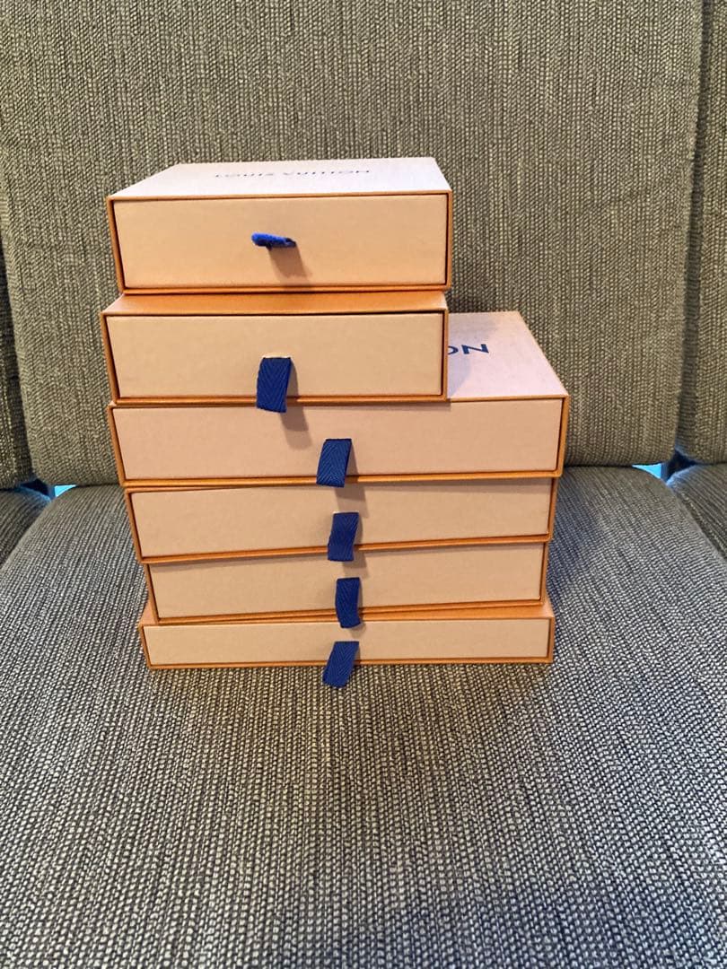 ルイビトン　ショップバッグ、空箱　15個2023.2024.2025年