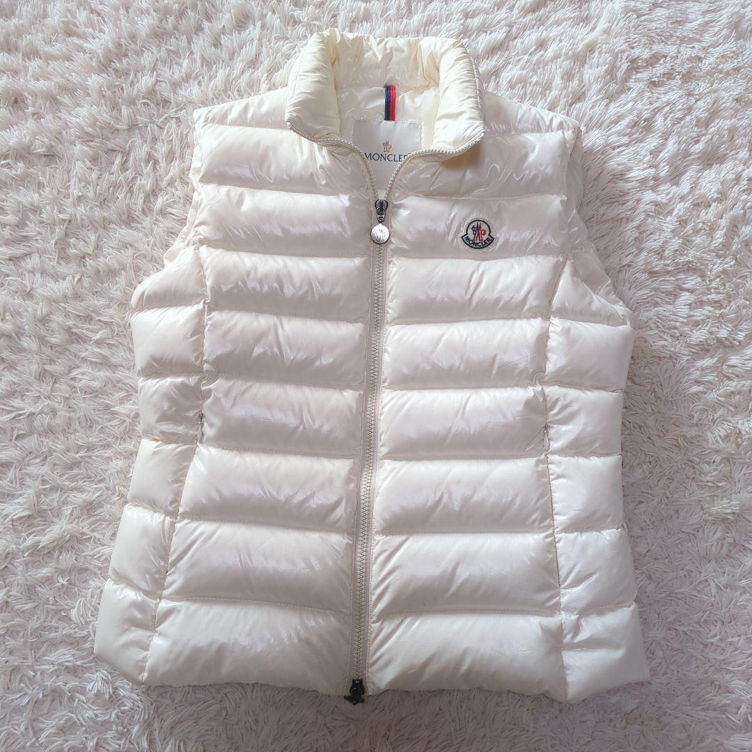 パワーMONCLER　GHANY GILET　ダウンベスト　ロゴワッペン