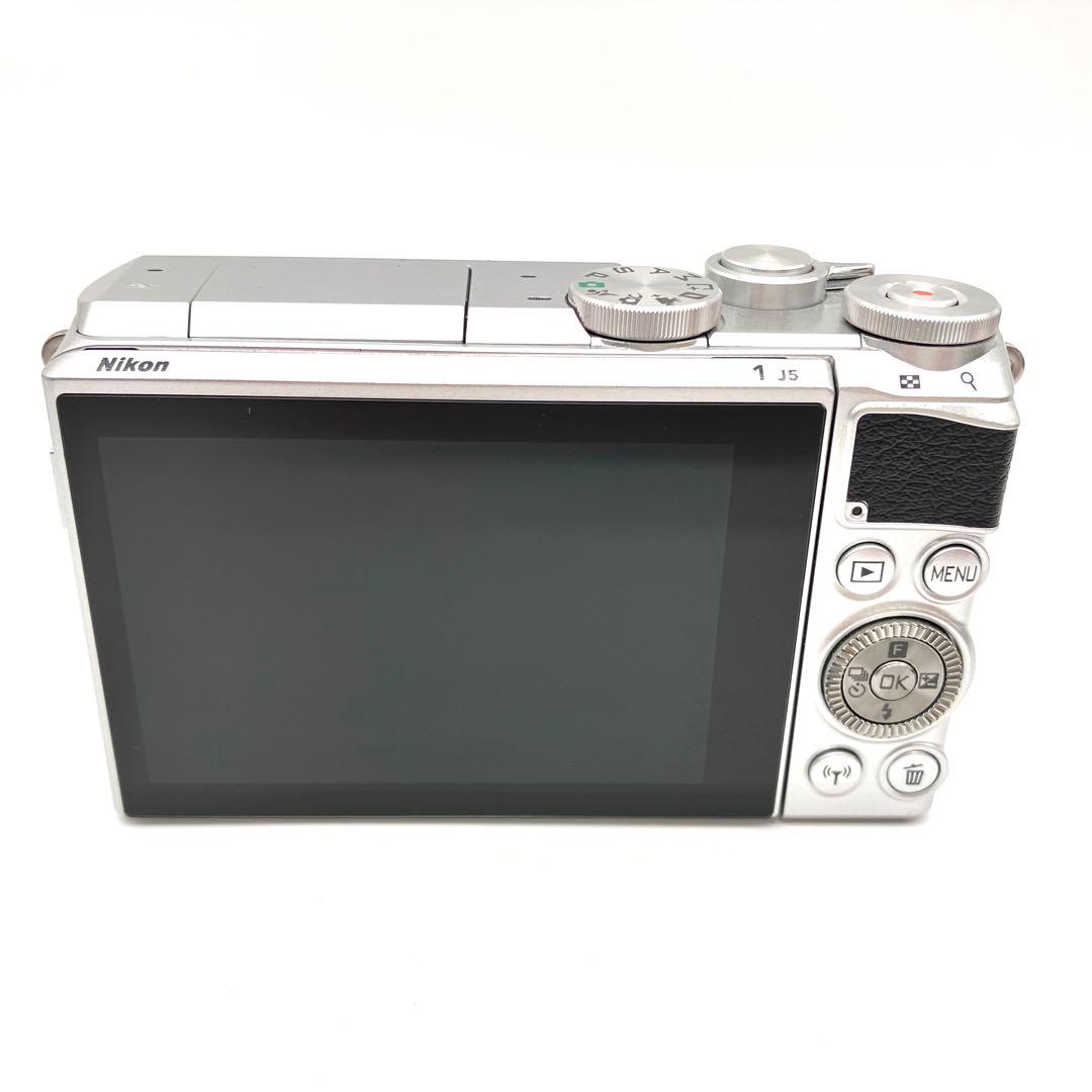 Nikon 1 J5 ダブルレンズキット　シルバー