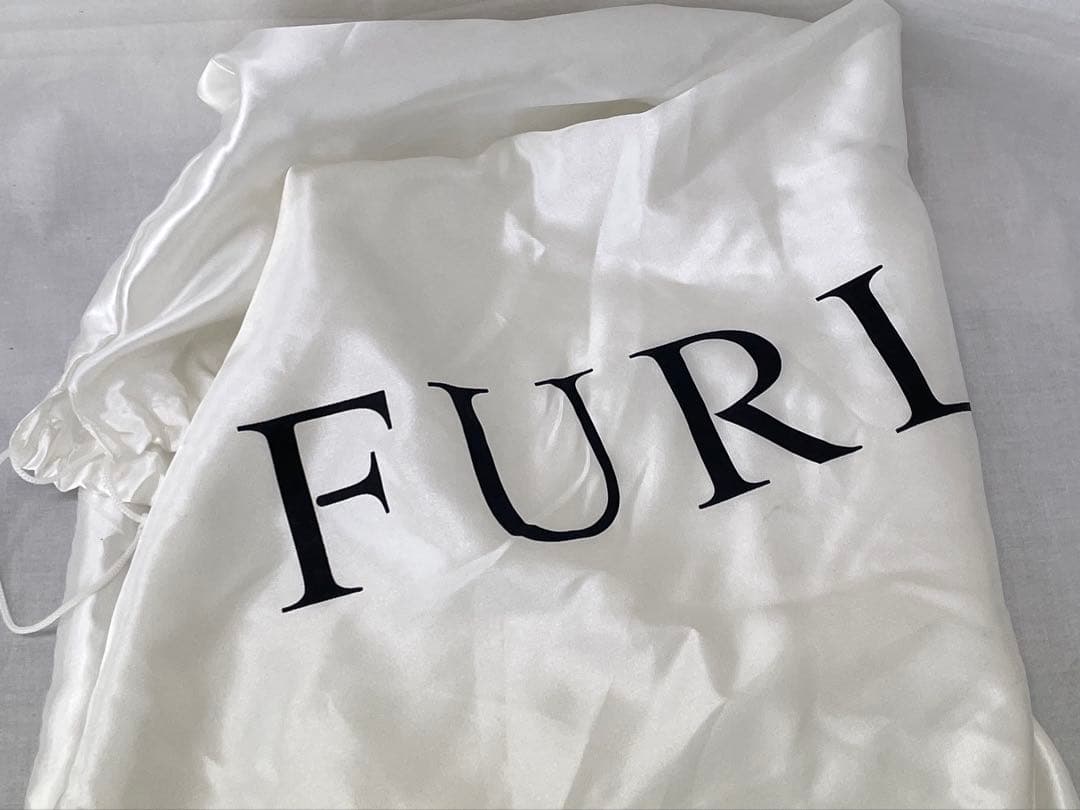 【S】美品FURLA ブラック レザーボストンバッグ 大容量 旅行カバン