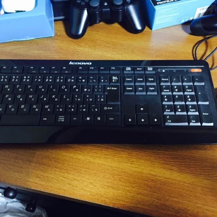 Lenovo H320 デスクトップ パソコン