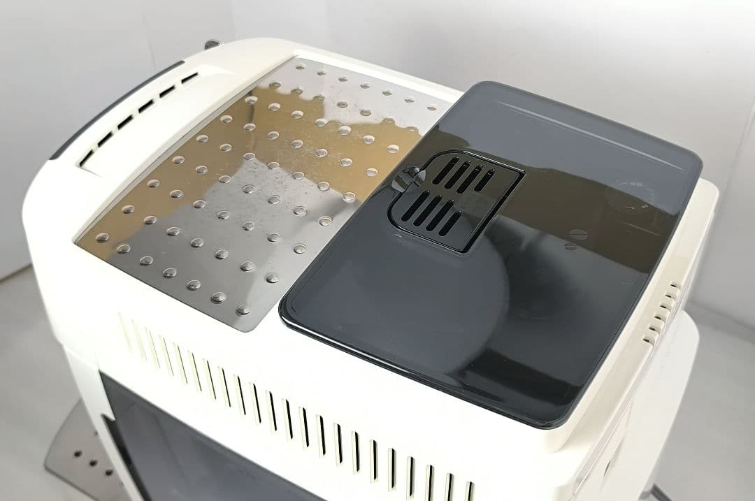 デロンギ　コンパクト全自動コーヒーマシンマグニフィカS ECAM22112W