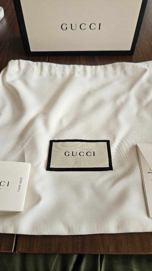 【美品　箱付】　GUCCI　レザーベルト 【ブラック】
