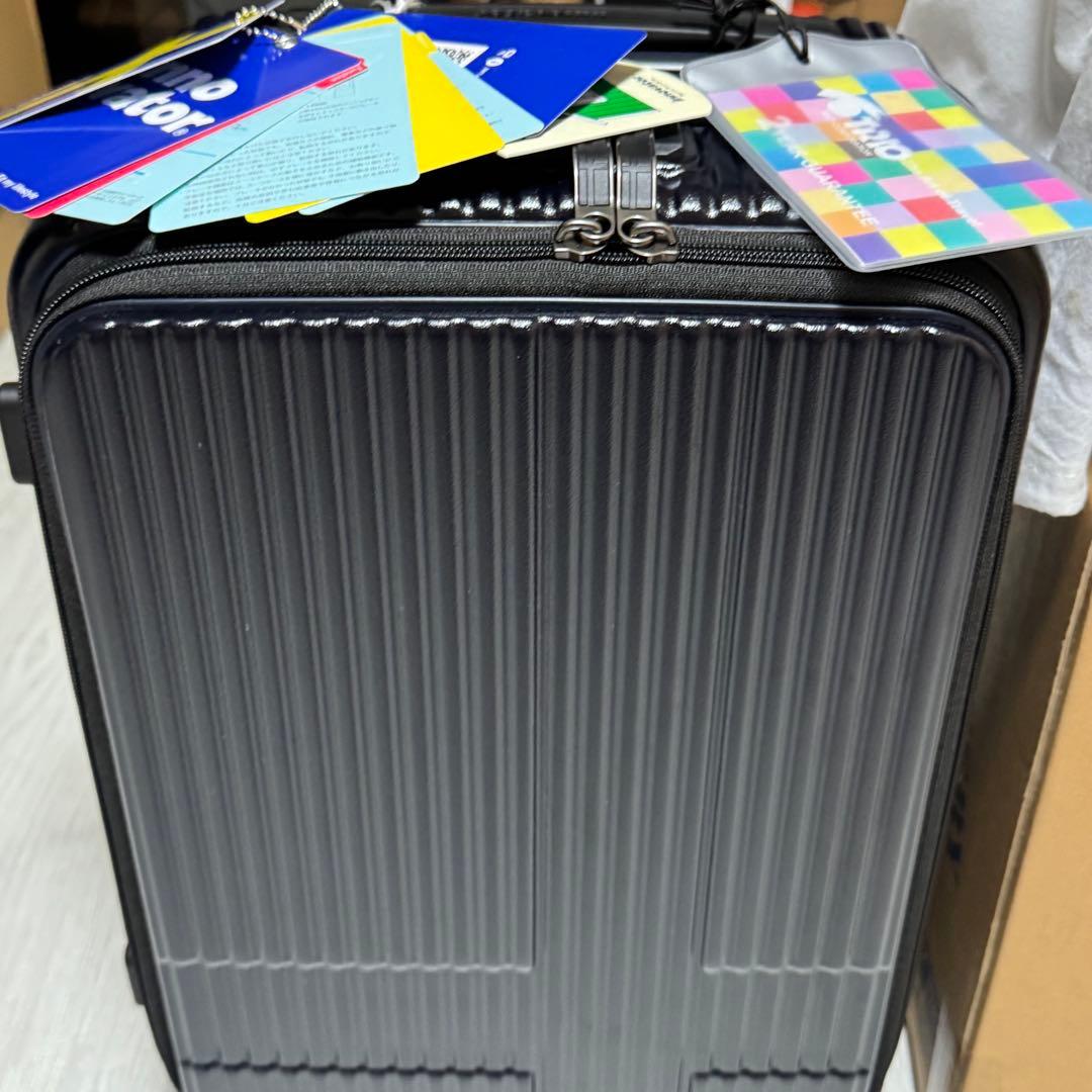 イノベーター inv50 38L ダークネイビー 未使用 スーツケース