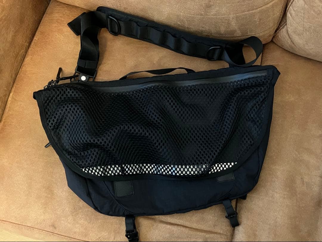 【まろ】maastik KULLER メッセンジャーバッグ 1LDK