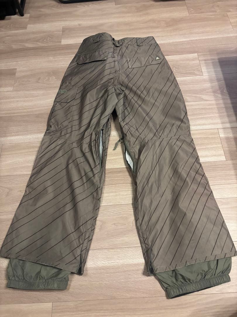 BURTON スノーボードウェア ジャケット・パンツセット Mサイズ　バートン