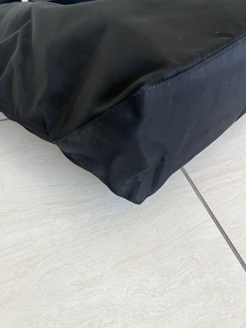 PRADA ブラック ナイロンバッグ 大　約48cm x 33cm x 12cm