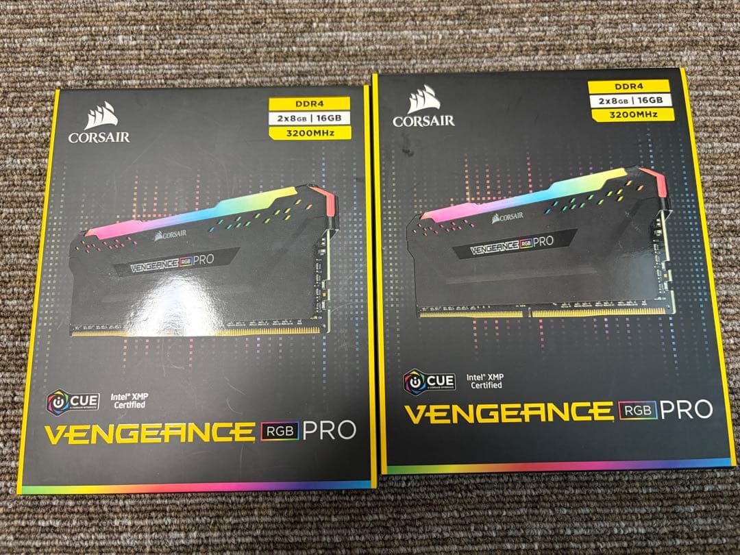 VENGEANCE® RGB PRO 8GB×4(合計32GB)