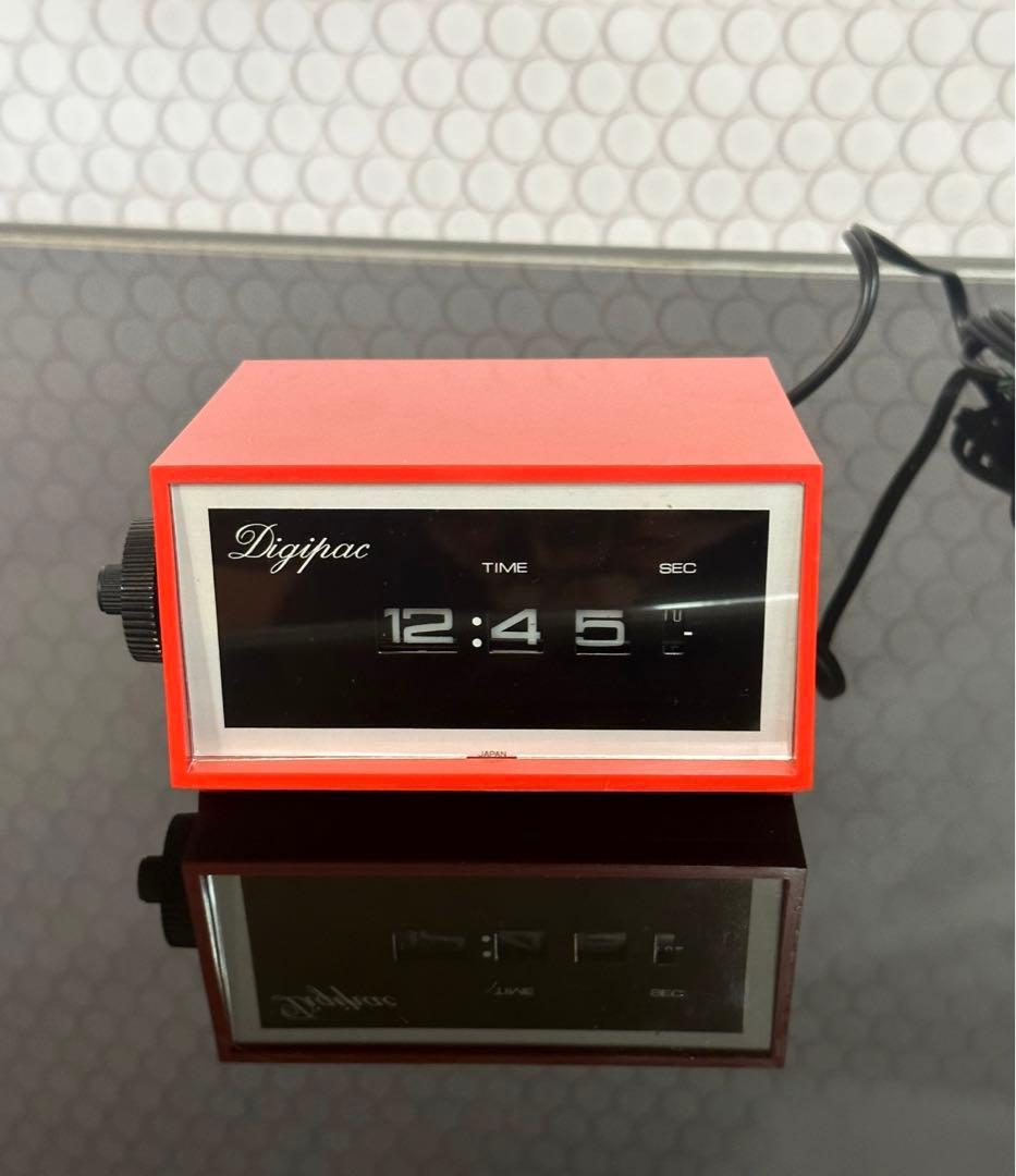 レトロポップ　ドラム式時計　デジタルクロック　置き時計　パタパタ　スペースエイジ