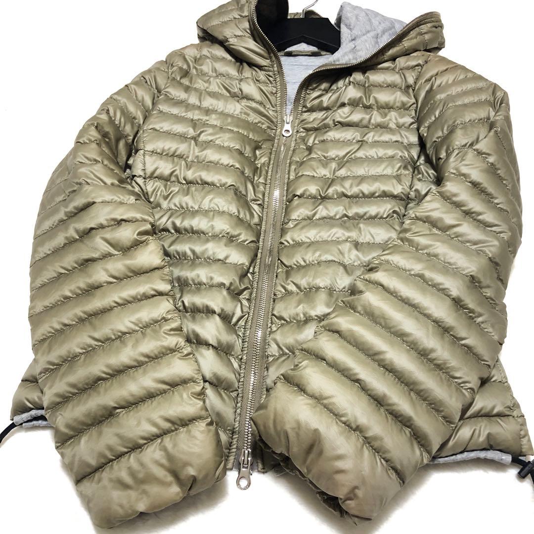デュベティカ　ダウンジャケット　ライトダウン✨　シャンパンゴールド✨　38