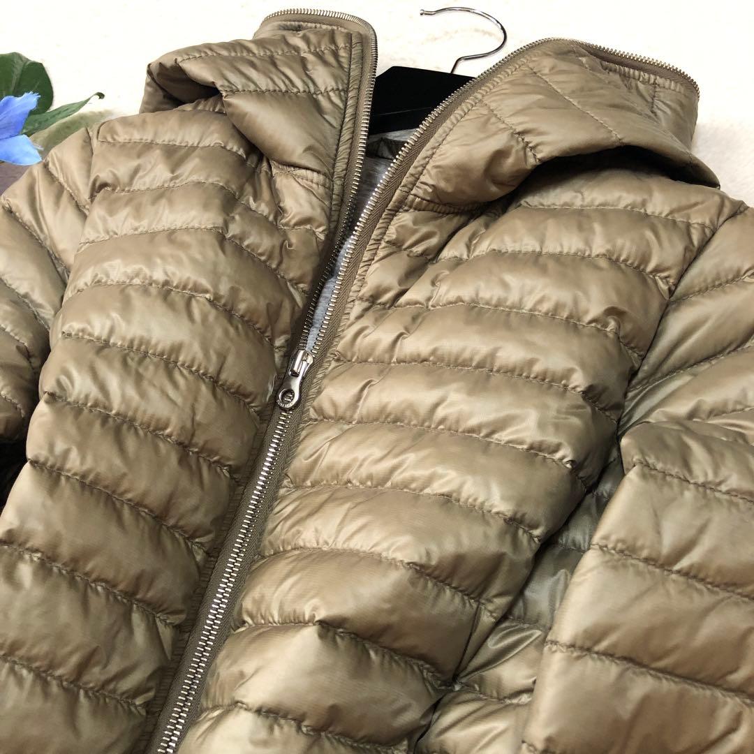 デュベティカ　ダウンジャケット　ライトダウン✨　シャンパンゴールド✨　38