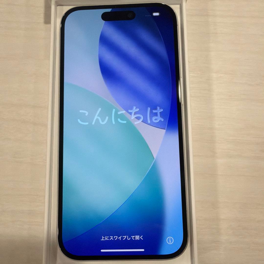美品　Apple iPhone16 128GB バッテリー92%