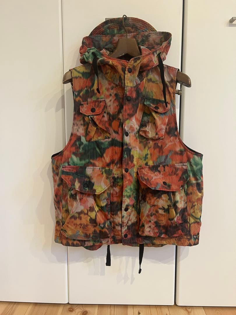 カモフラージュ ベスト Mサイズ フード付き