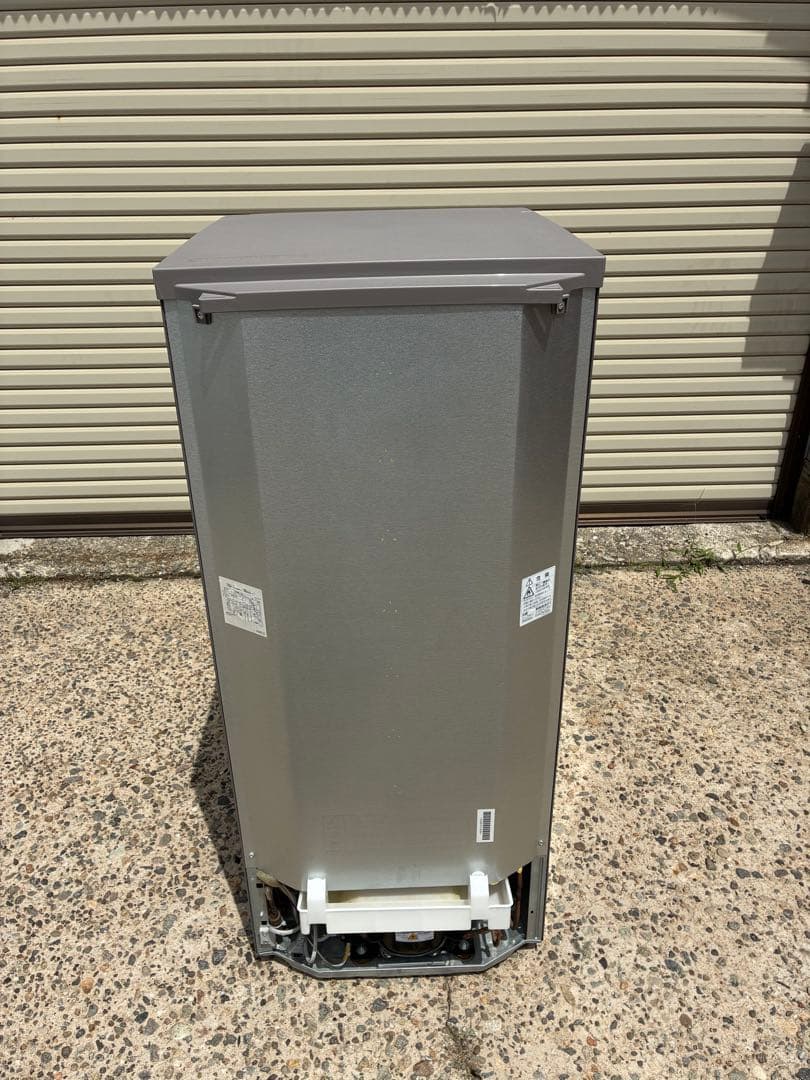 SHARP プラズマクラスター搭載冷蔵庫 137L (SJ-GD14C-C）