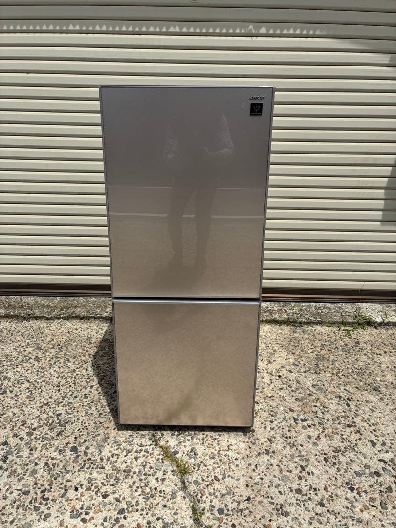 SHARP プラズマクラスター搭載冷蔵庫 137L (SJ-GD14C-C）