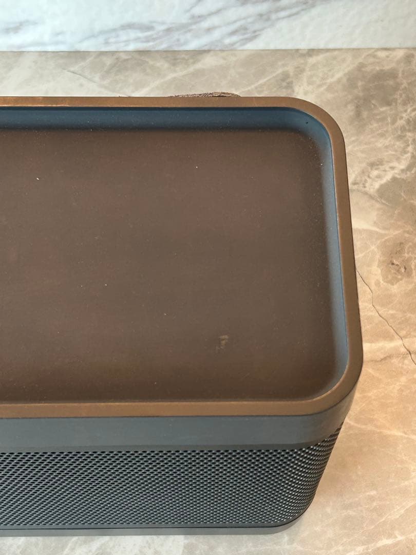 Bang & Olufsen Beolit 17 Bluetoothスピーカー