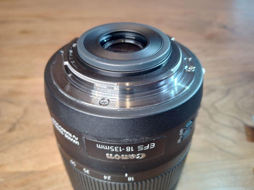 Canon EF-S 18-135mm F3.5-5.6 IS STM 現状品