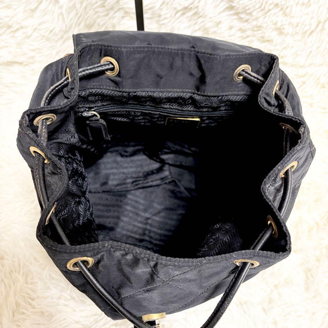 希少　PRADA キルティング　三角ロゴ　バックパック　ナイロン リュック