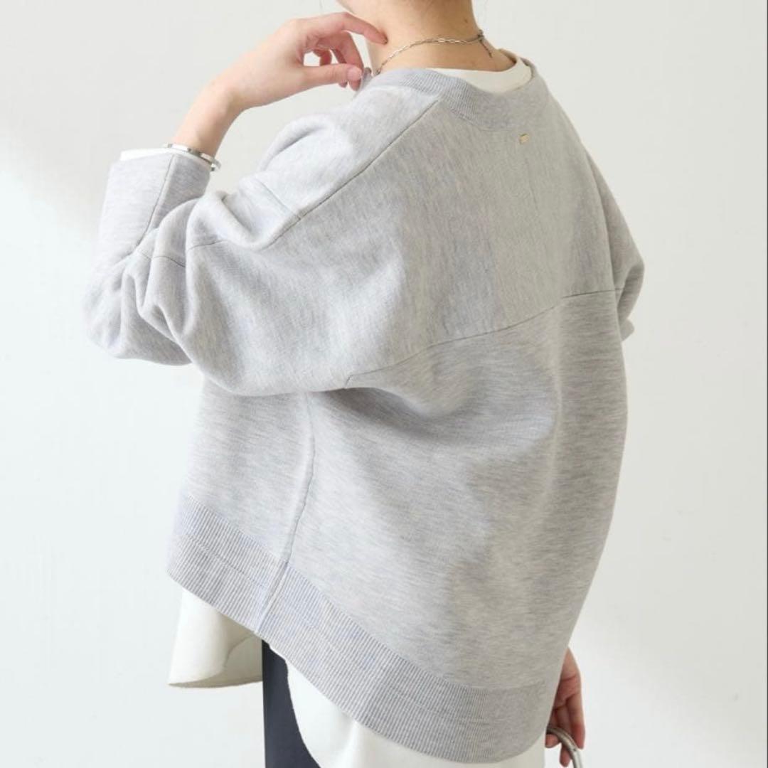 COLLAGEGALLARDAGALANTEスウェットライクラウンドヘムニット