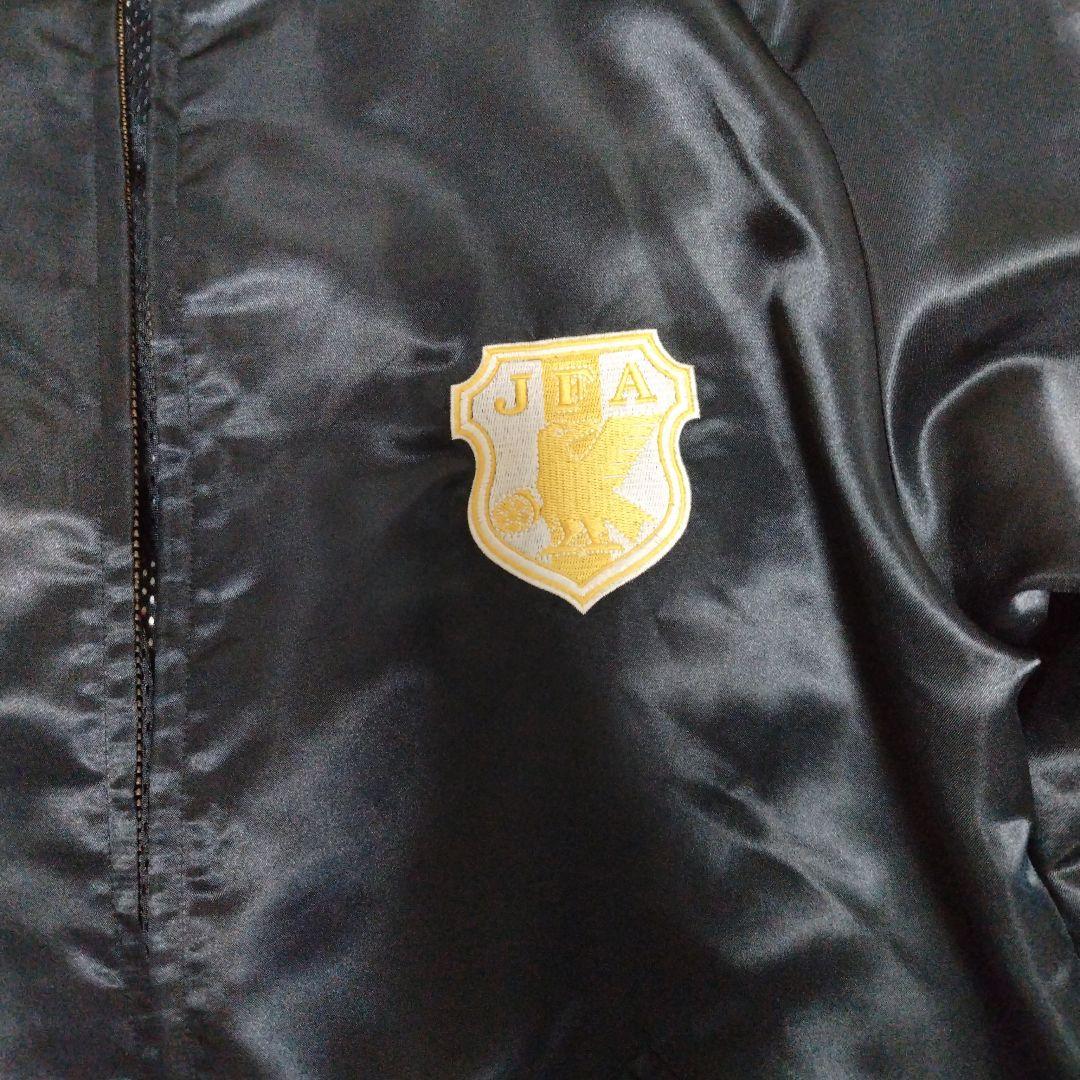 adidas スカジャン 黒/黄色 JFAエンブレム
