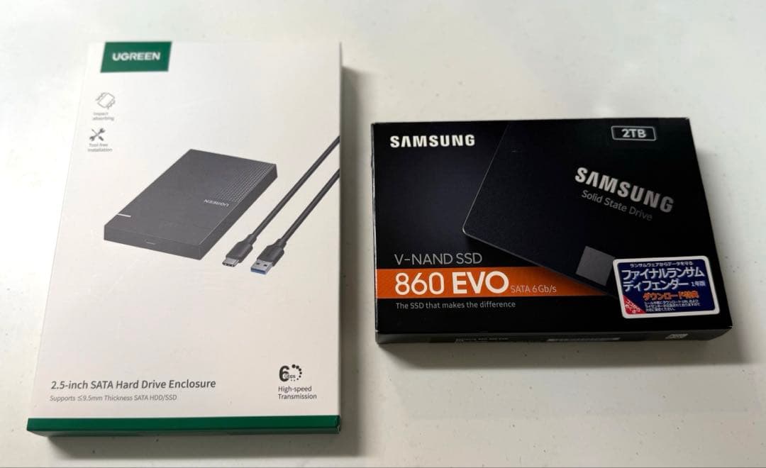 SAMSUNG 860 EVO 2TB 2.5インチ SSD 外付けケース付