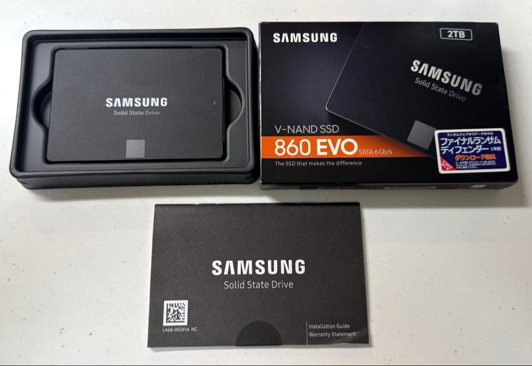SAMSUNG 860 EVO 2TB 2.5インチ SSD 外付けケース付