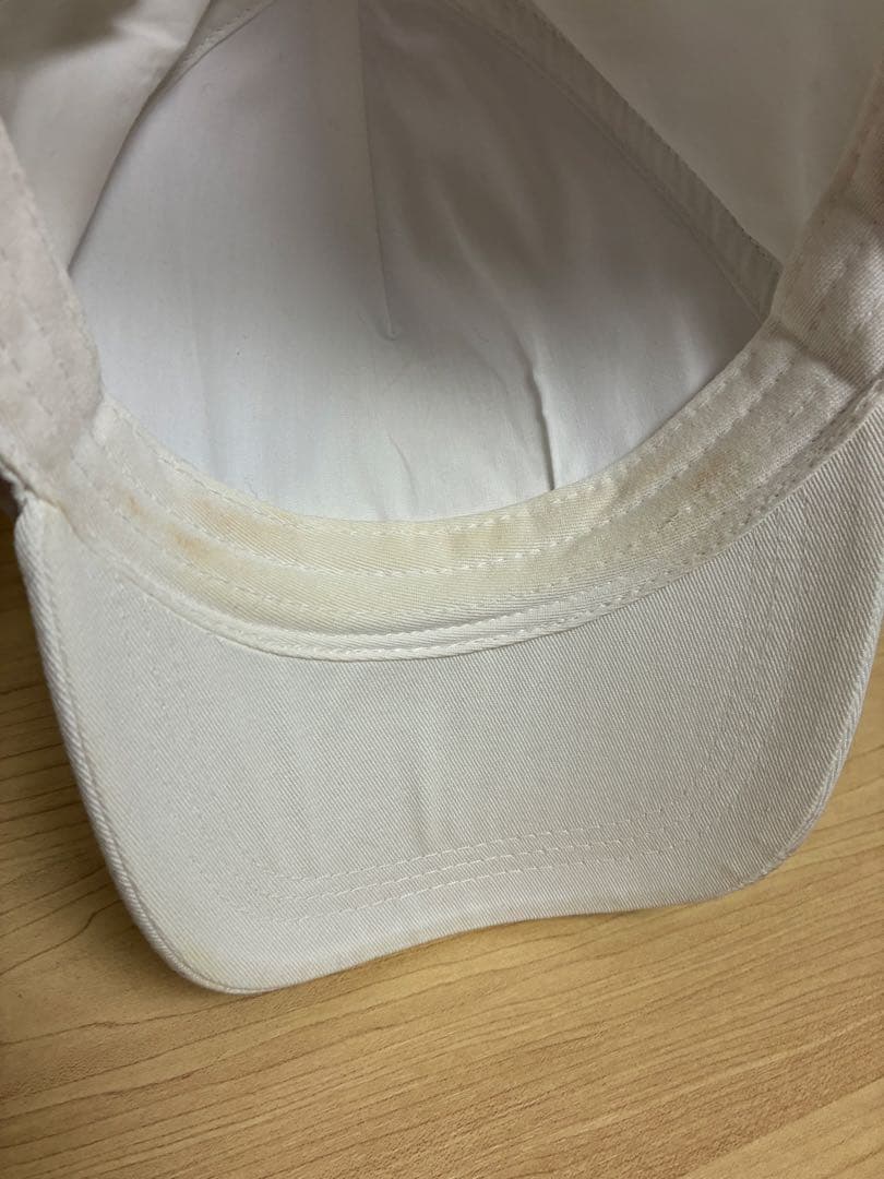 MONCLER(モンクレール)刺繍ロゴ ホワイトキャップ