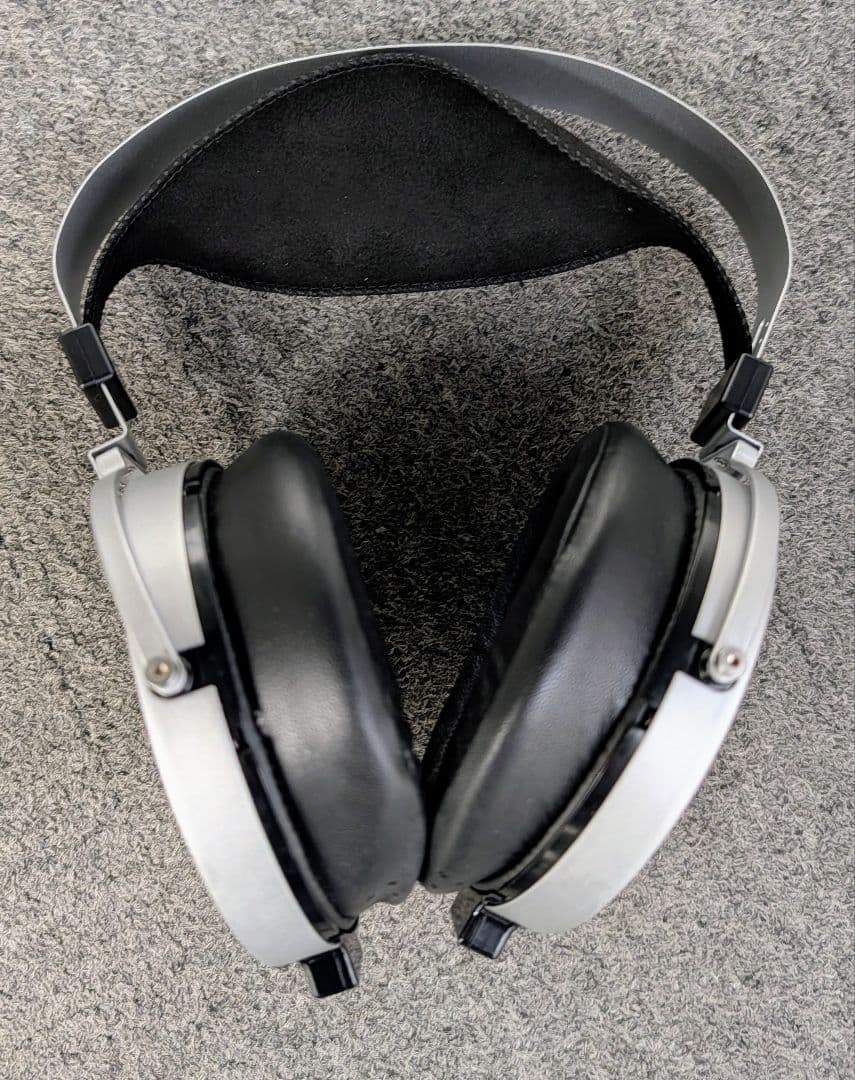 水月雨 MoonDrop 大都会 COSMO 中古