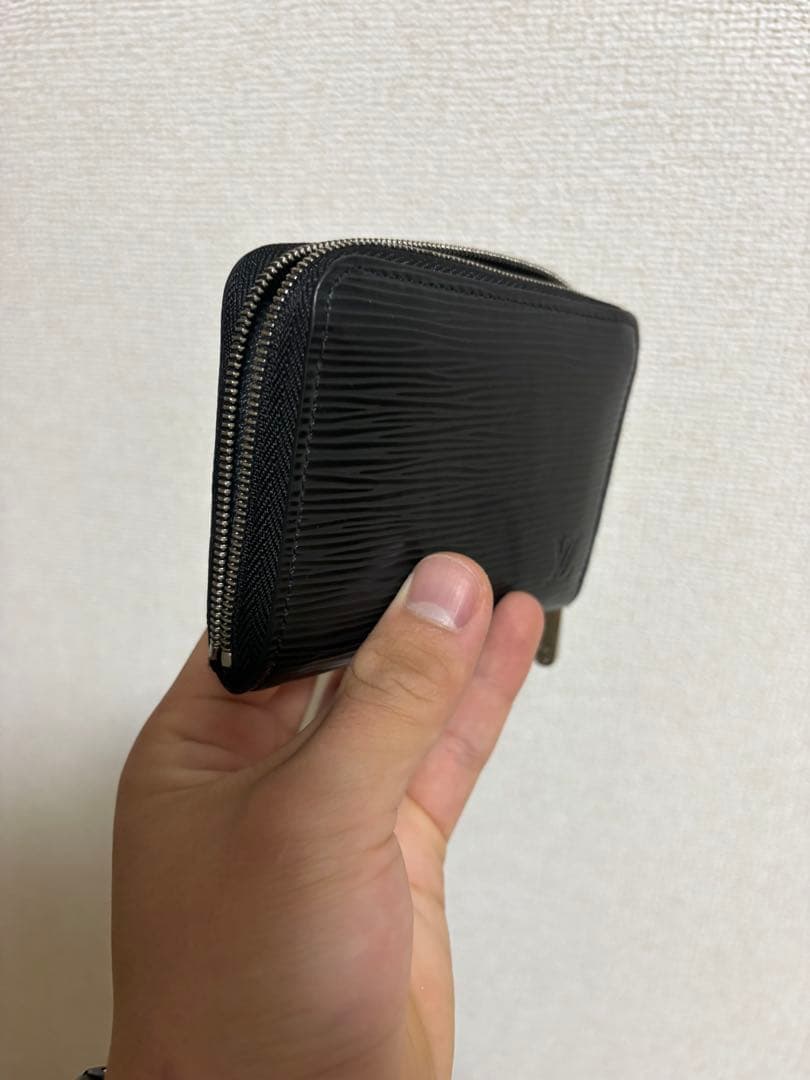 ルイヴィトン ジッピーパスケース