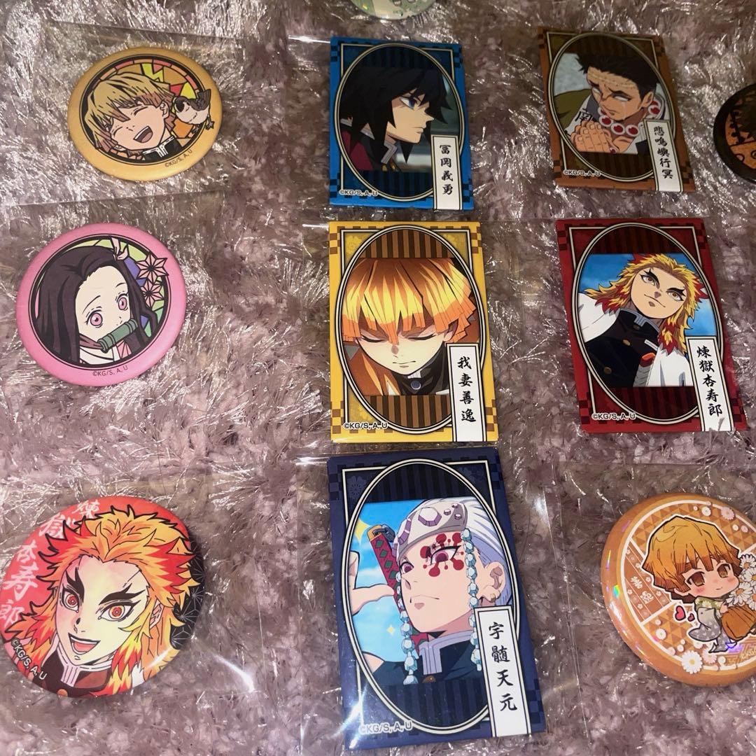 鬼滅の刃　缶バッチ＋ミニフィギュア61個セット