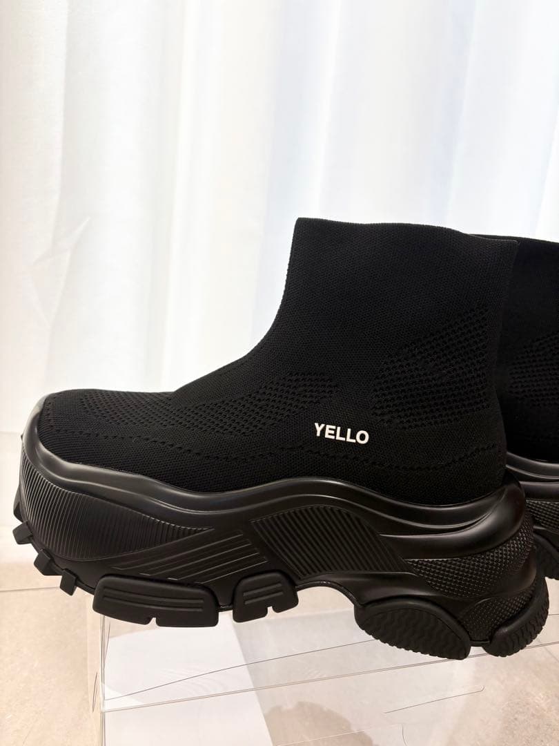 YELLO ブラック ニット ハイカットブーツ