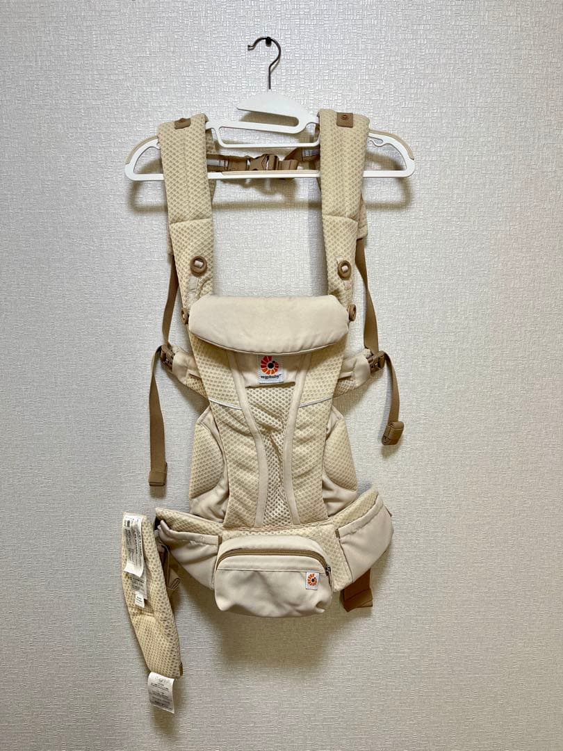 a エルゴベビー抱っこ紐OMNI Breeze (オムニブリーズ)