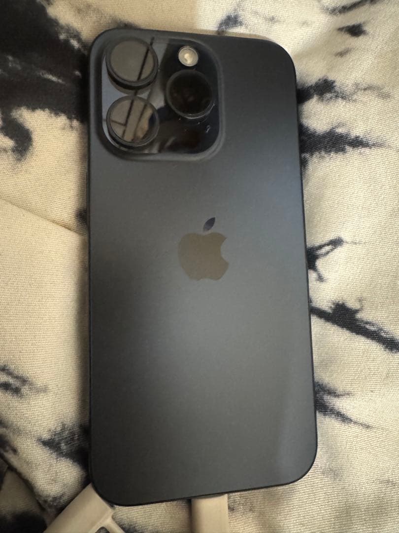 美品！Apple iPhone15Pro 1TB ブルーチタニウム SIMフリー