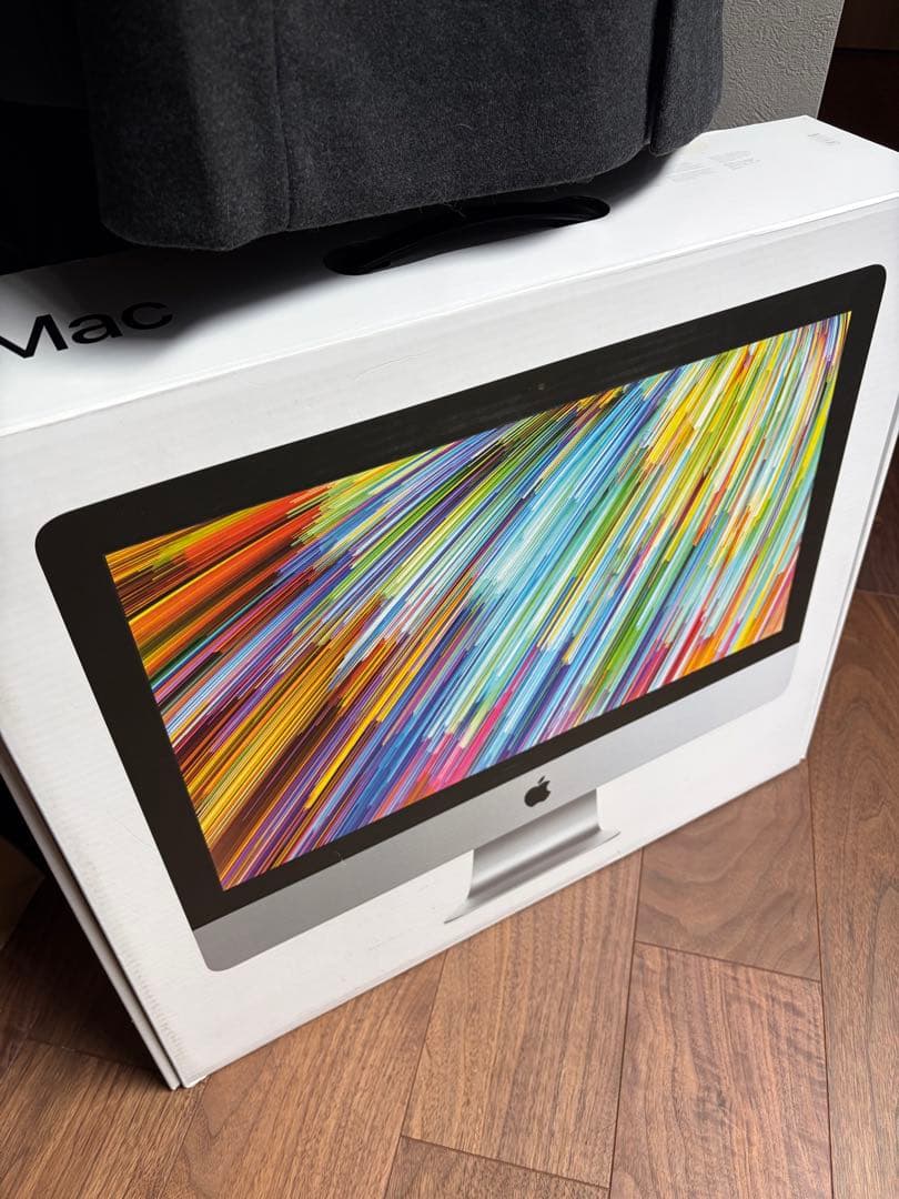 iMac Retina 4K 21.5インチ 2019 画面割れあり