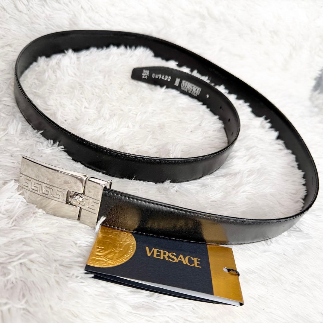 【新品未使用】ジャンニヴェルサーチ メデューサ　ベルト レザー グレカ ブラック