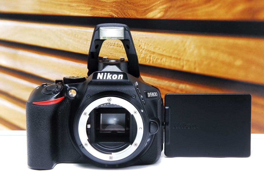 ❁Wi-Fi搭載❁Nikon ニコン D5600 Bluetooth搭載　転送