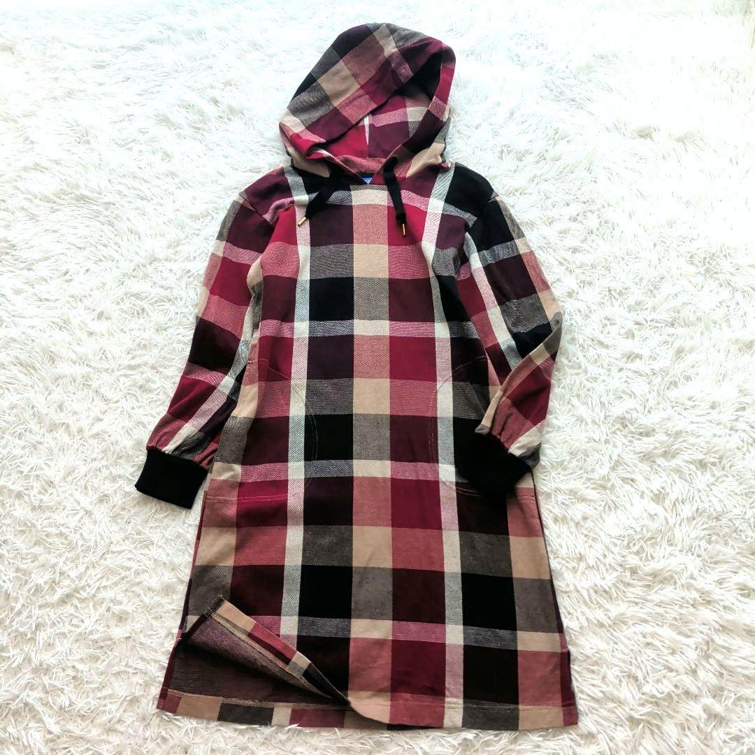 極美品 ブルーレーベルクレストブリッジ フード付きチェックワンピース 38 近年