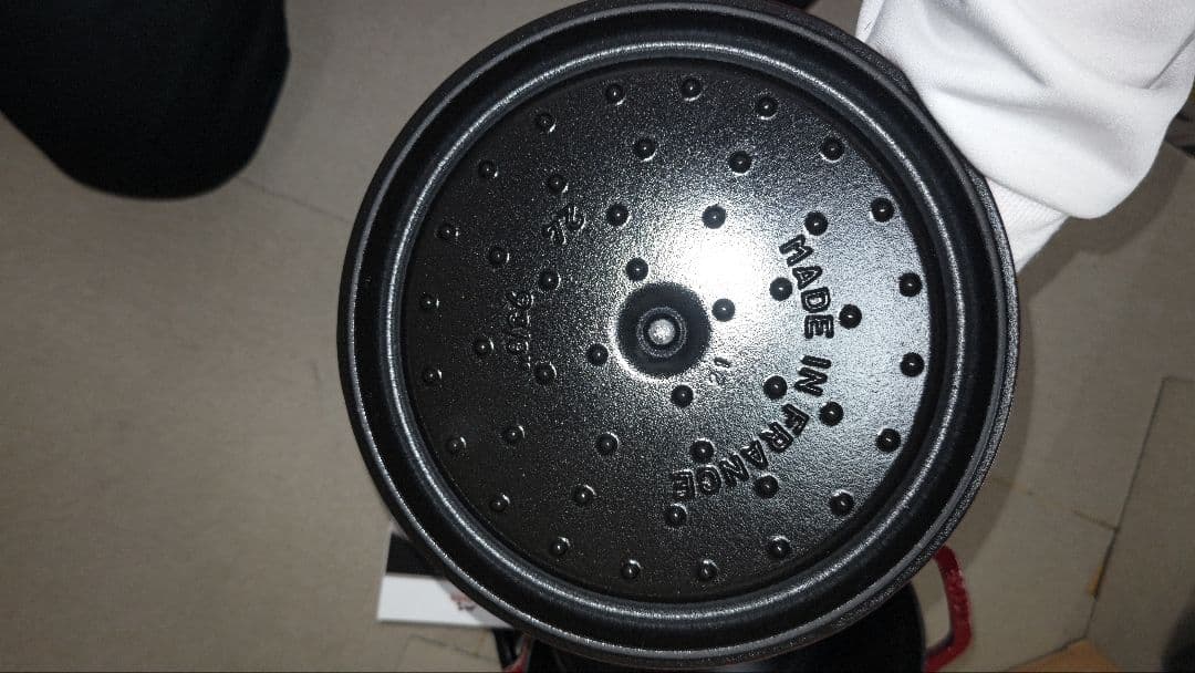 モ*コ様 ストウブ　ピコココット　ラウンド　24㎝　チェリーレッド　40509-