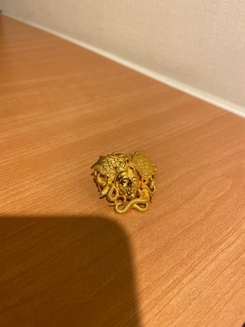 VERSACE ヴェルサーチ　メデューサヘッド ピアス片耳　本体のみ