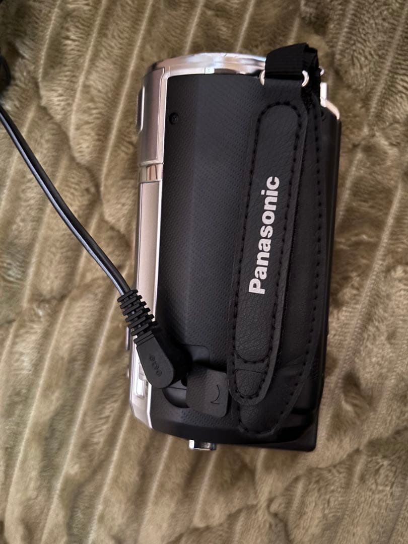 Panasonic HC-V700M ビデオカメラ