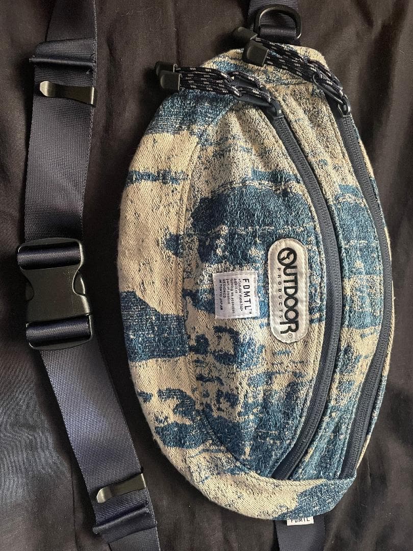 ファンダメンタル×OUTDOORコラボ ボディバッグショルダーバッグ