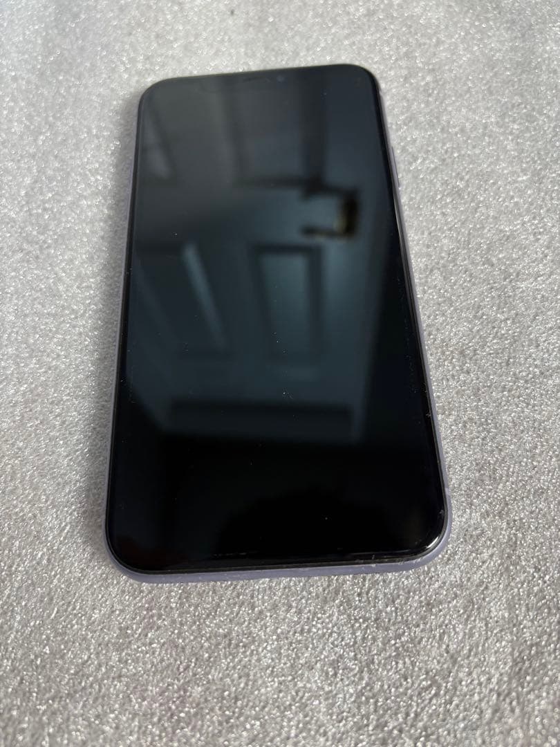 美品　Apple iPhone 11 64GBラベンダー 本体　パープル