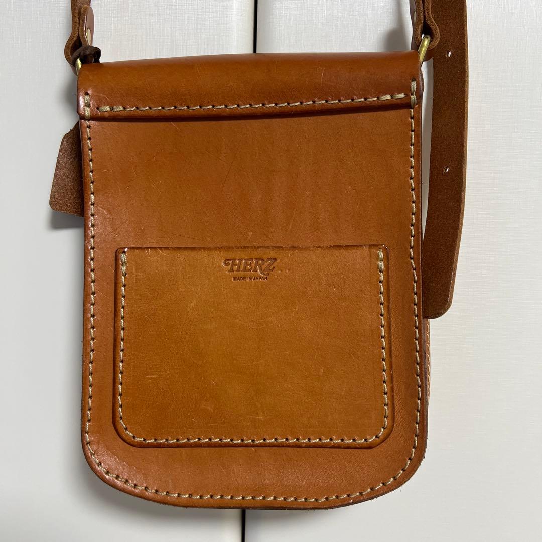 【美品】HERZ ヘルツ　鞄・カバン　ポシェット ショルダーバッグ